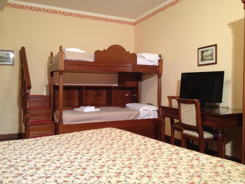 La Dependance Hotel Menaggio Room photo